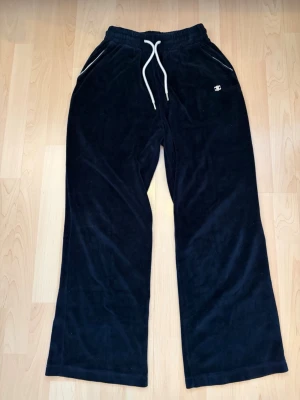 Celine sweatpants - Celine sweatpants, använda men i bra skick, dm vid frågor 