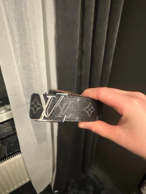 Rutigt VL bälte 110 cm  - Snyggt