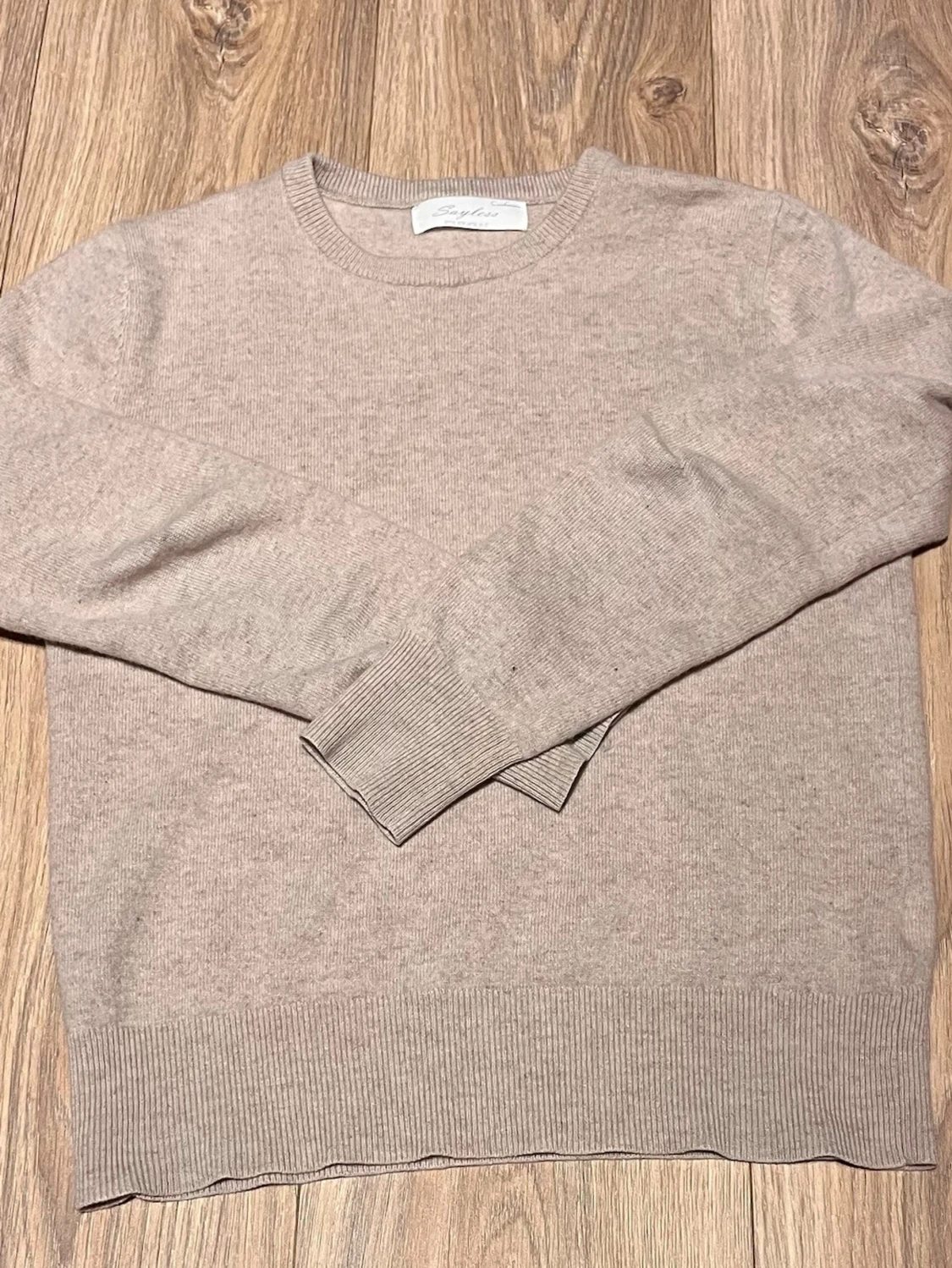 Beige kashmirtröja från Sayless  - 1