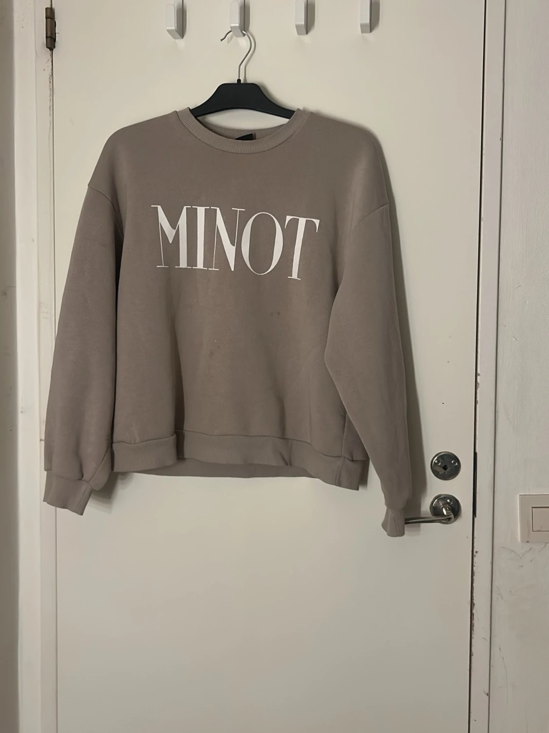 Beige sweatshirt från Gina Tricot - 1