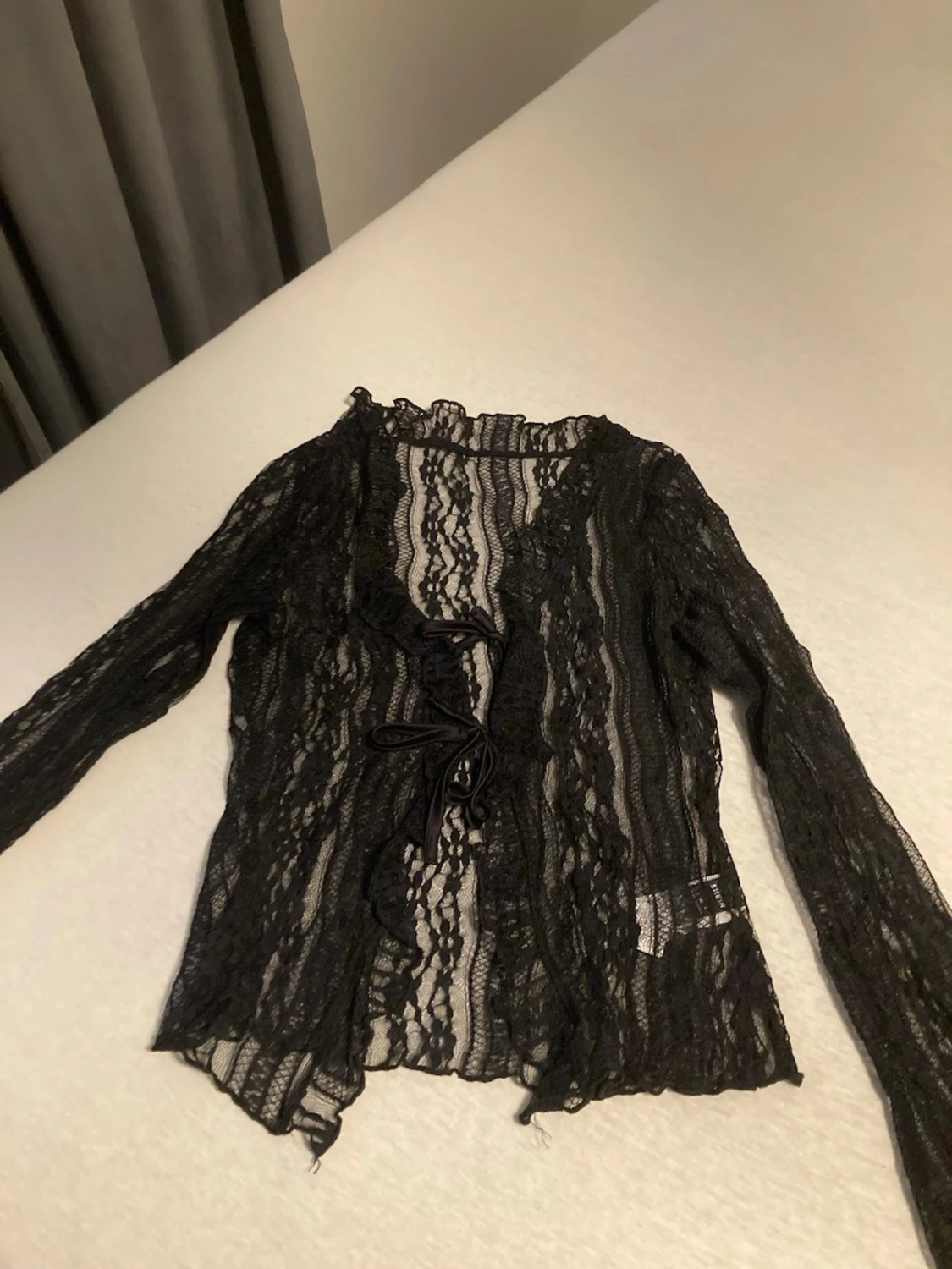Svart spetskofta från SHEIN