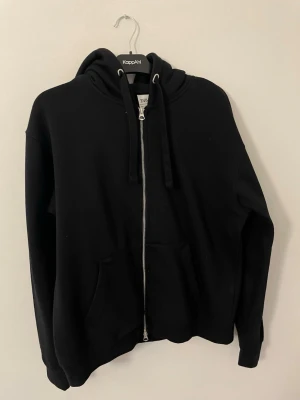 Zara Zip up  - Vet inte varför jag ens köpte de. Aldrig använt 