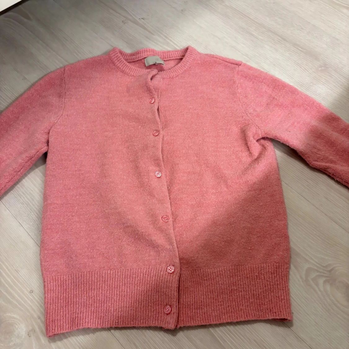 Rosa kofta från H&M i XS