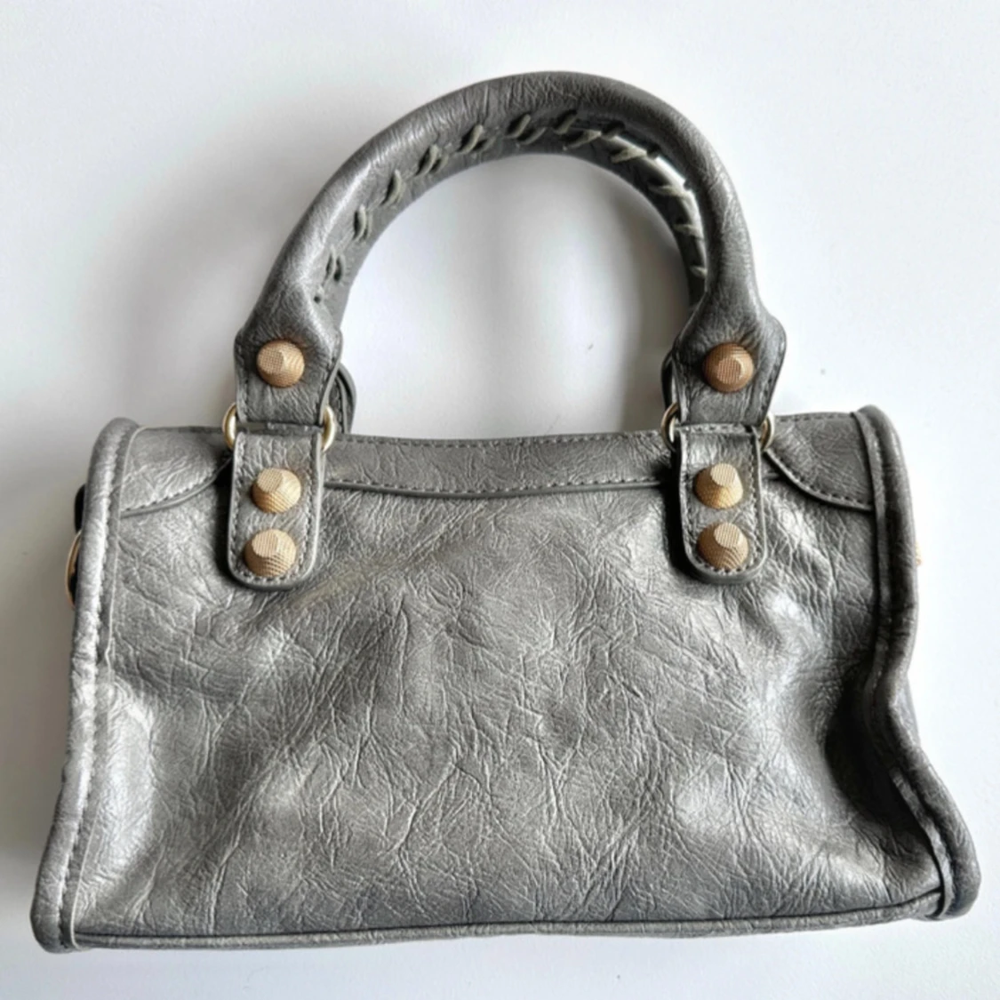 Väska med nitar - 1