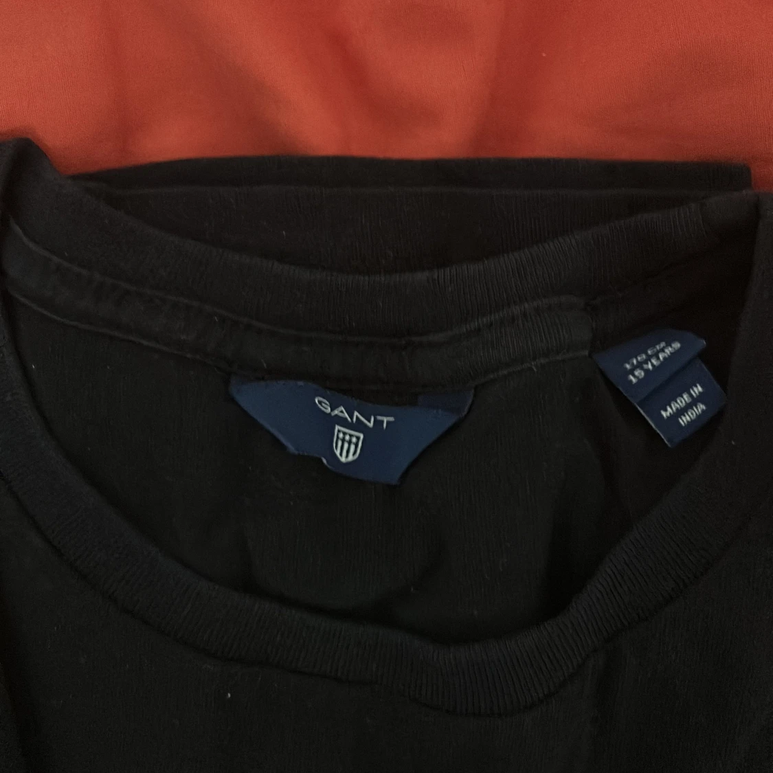 Svart GANT t-shirt med logga - 1