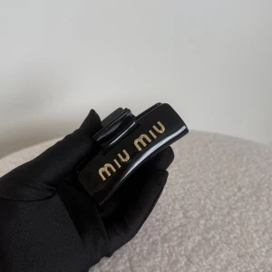 Hårklämma lyx - @luxaryvault på insta 