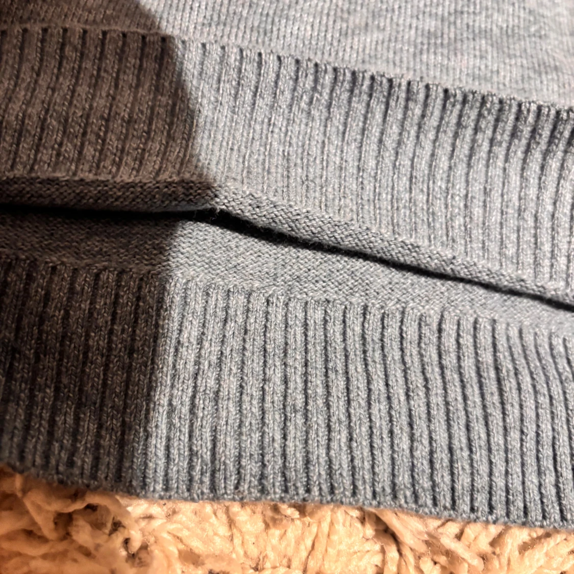 Blå stickad tröja från Hollister - 3