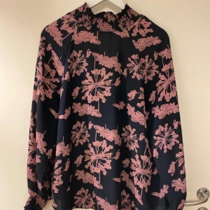 Carin Wester 40 - Fin blus 40 