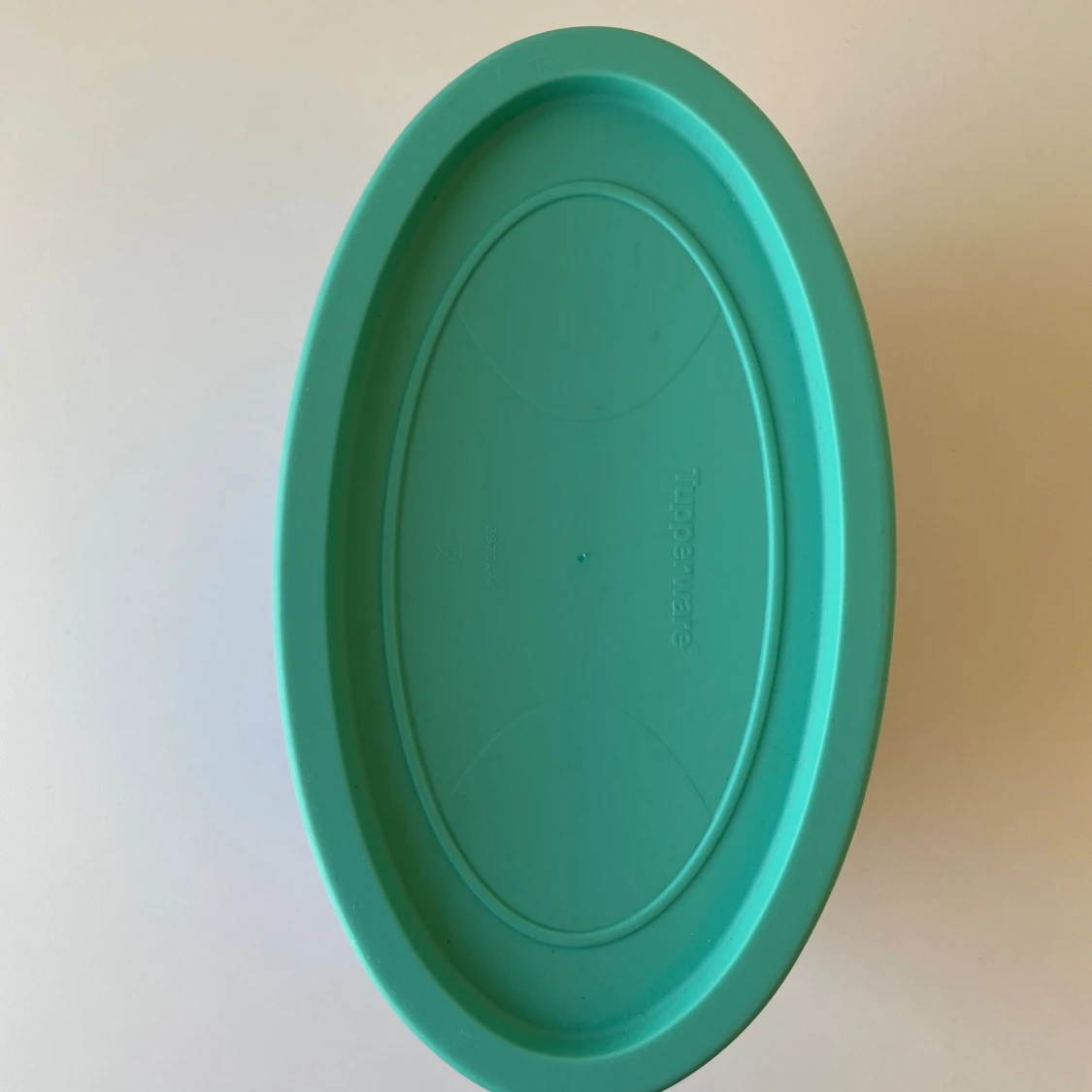 Tupperware - 2