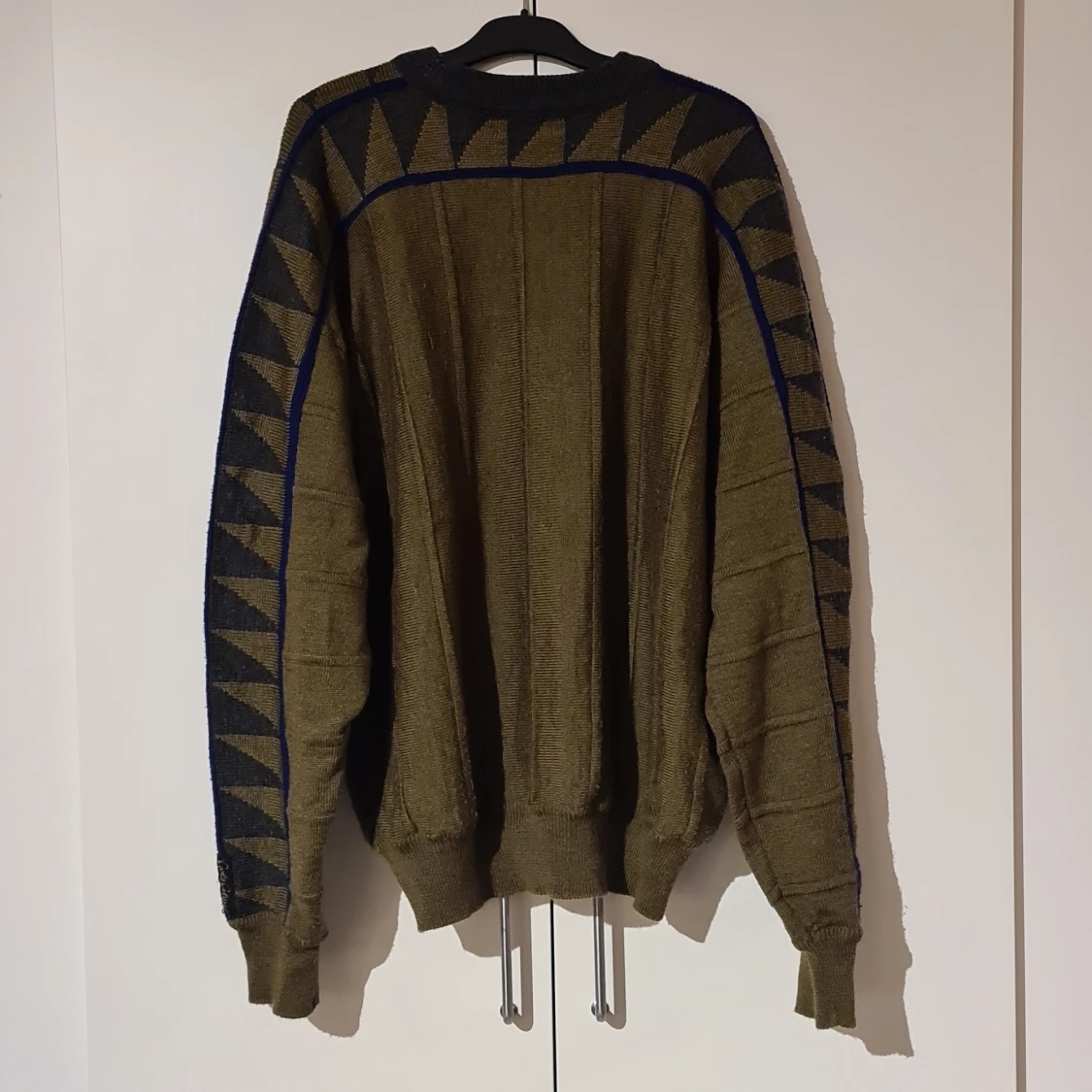 Retro mönstrad tröja Carlo Colucci - 1