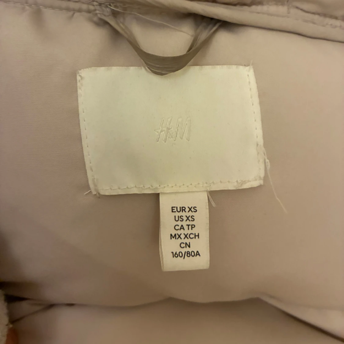 Beige pufferjacka från H&M XS - 3