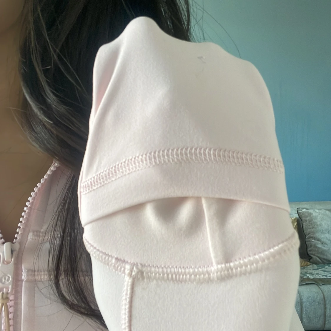 Ljusrosa zip-tröja från Lululemon - 3