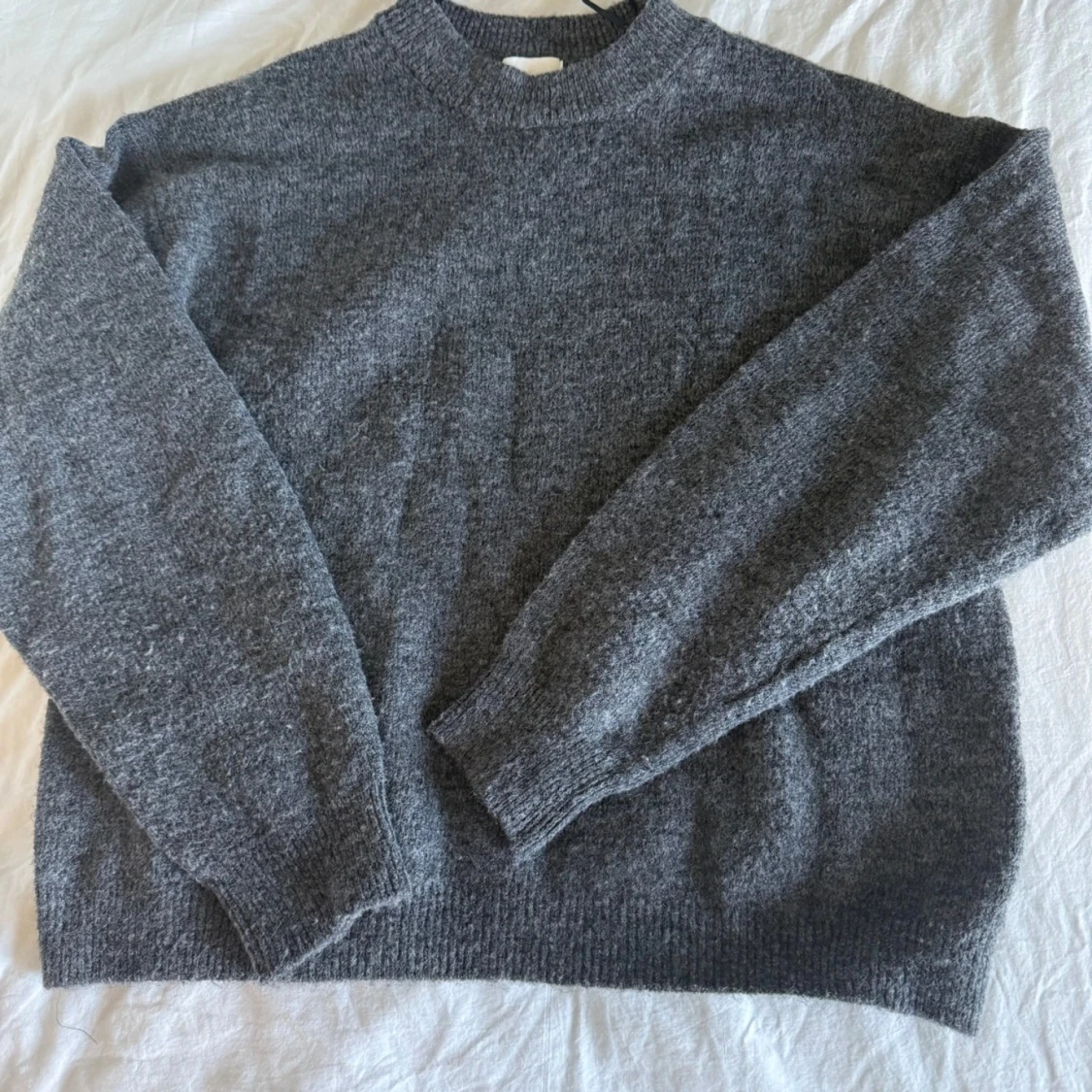 Grå stickad tröja från H&M