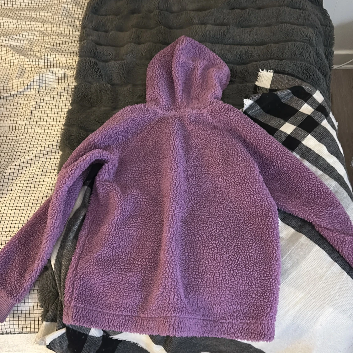Lila fleecehoodie från Peak Performance - 1