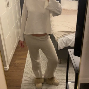 Vit stickad tröja - Perfekt och mysig vit stickad tröja