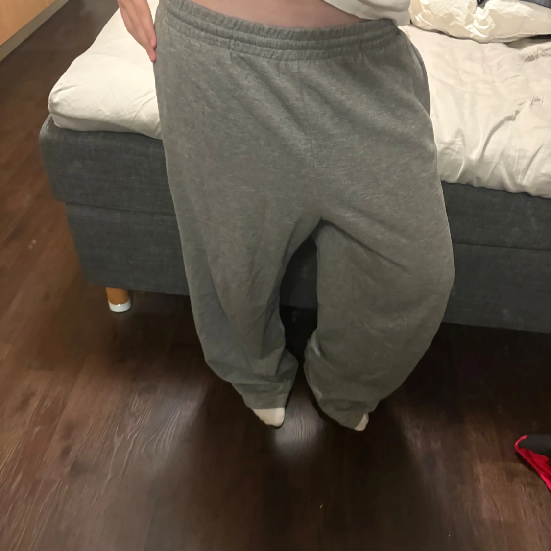 Mysiga grå mjukisbyxor  - 2