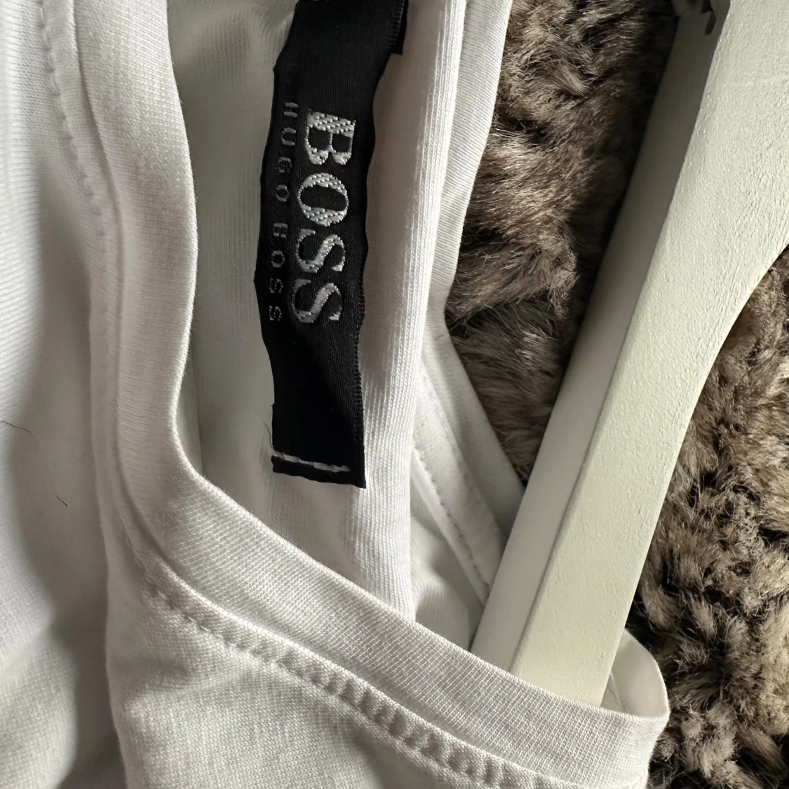 Vit Hugo Boss t-shirt med tryck - 1
