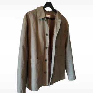 These glory days overshirt - Bra skick (8/10) inga skador eller repor, kommer med sin tag och dustbag, skriv vid någon fundering