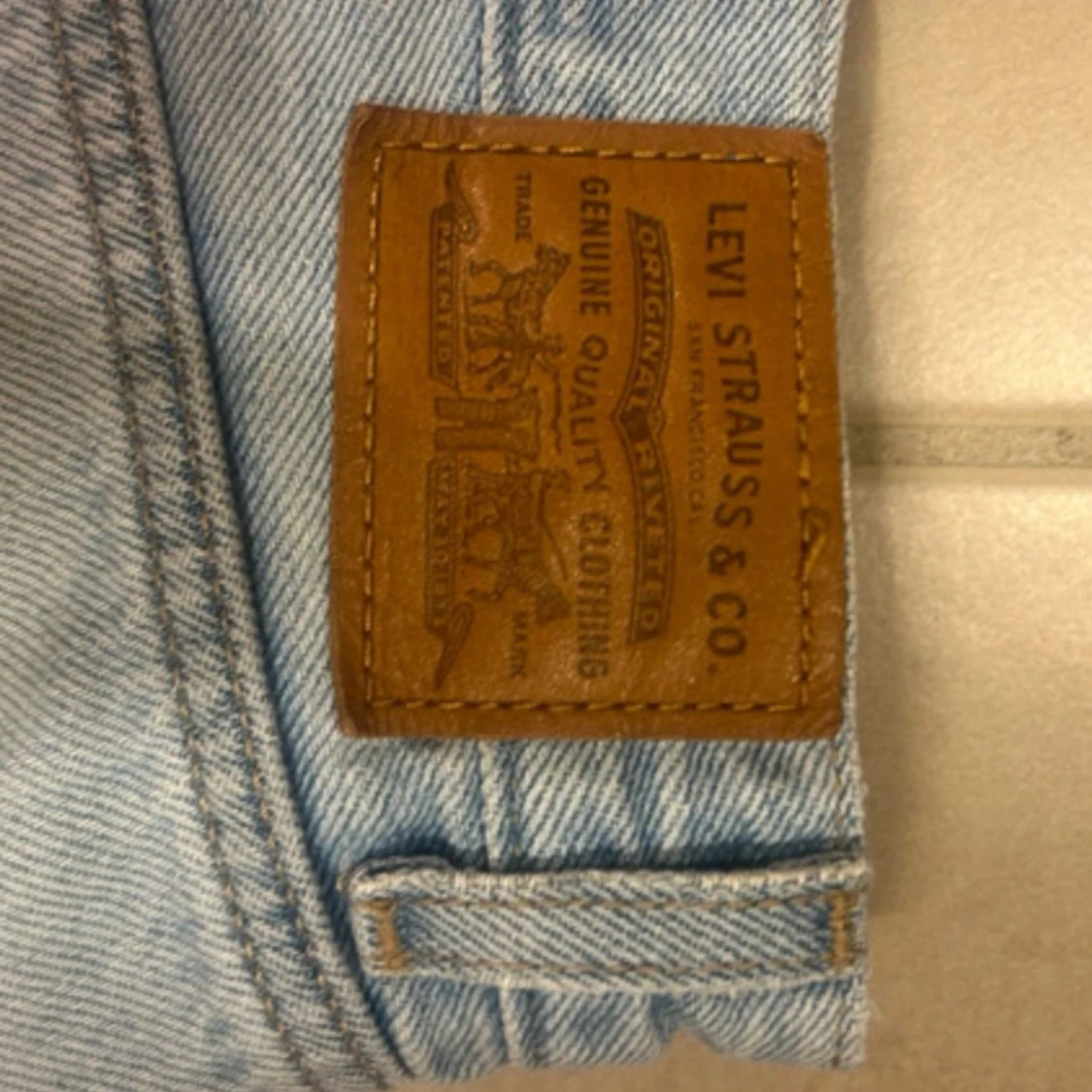 Levi's High Loose ljusblå jeans 28 - 2