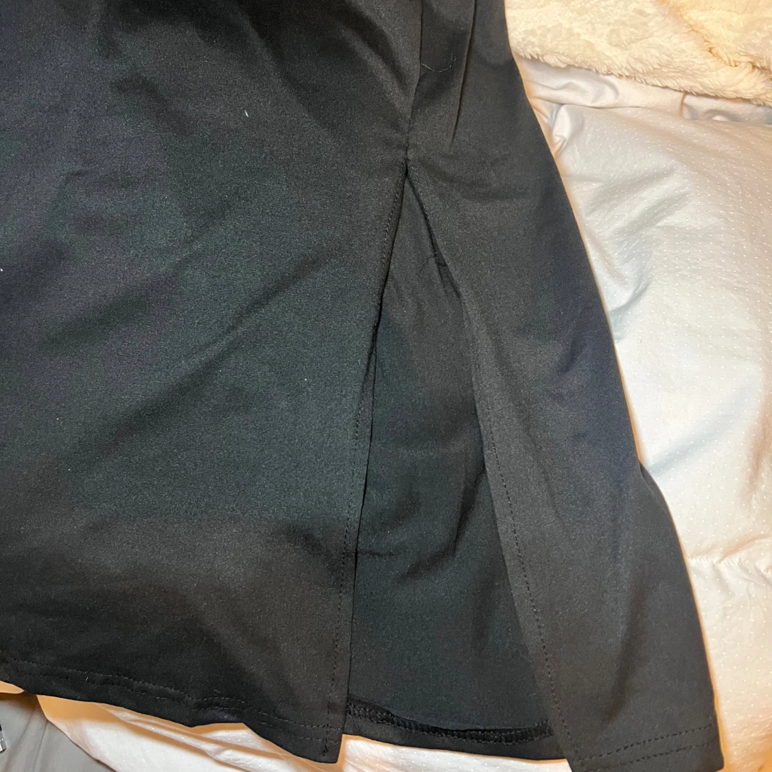 Svart långklänning med slits 2 in 1  med midjakedja  - 3