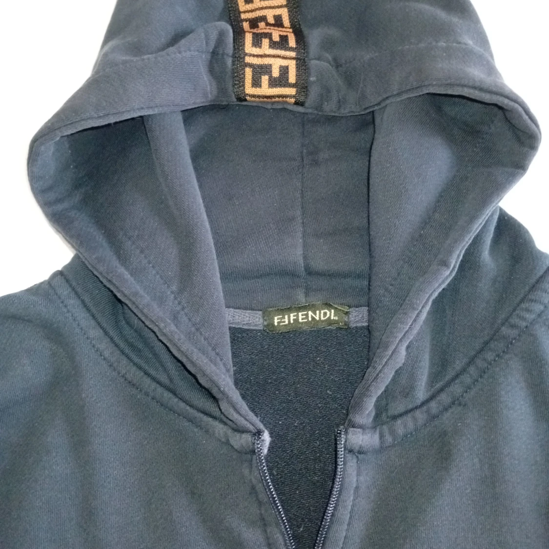 Mörkblå FJ Fendi hoodie med logoband - 1