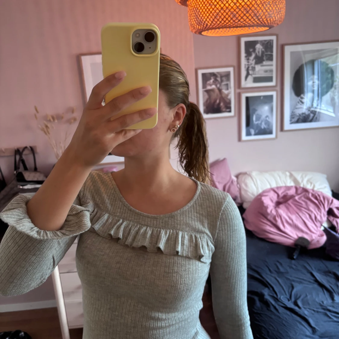 Ljusgrå ribbad topp från Chiara Forthi - 1