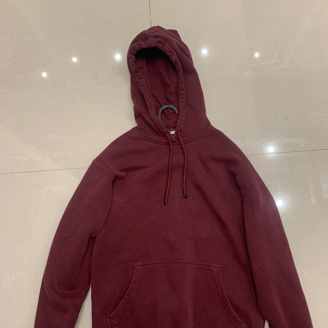 Vinröd hoodie XS