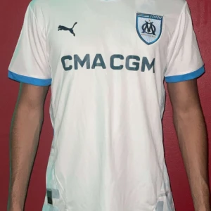 Marcielle fotbolls T-shirt Puma - Marcielle fotbolls T-shirt Puma finns på storlek S, M och L