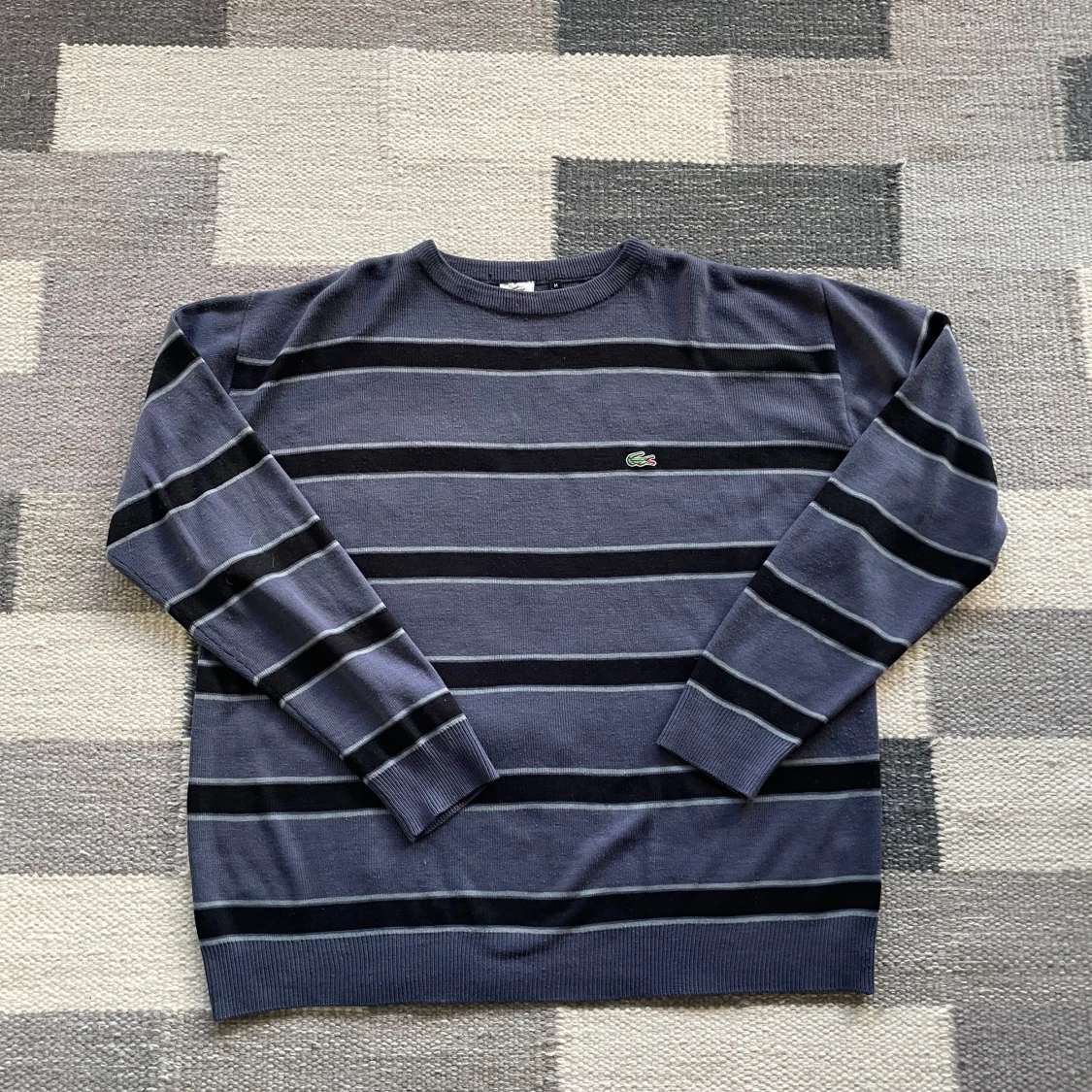 Randig lacoste tröja