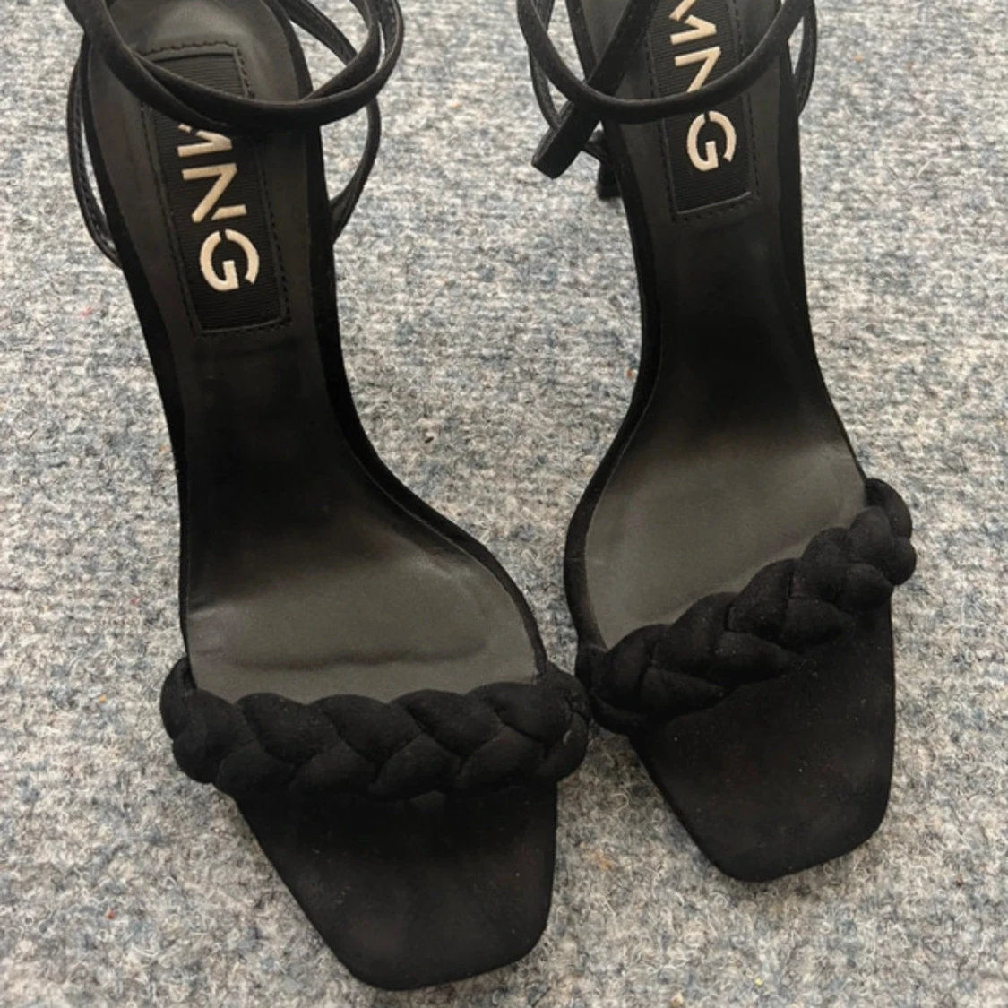 Skitsnygga klackar mango strl 36, ord 699:- - 2