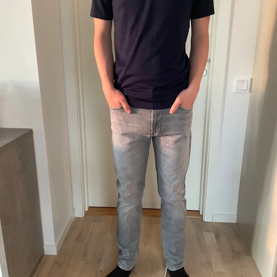 Ljusgrå jeans från Jack & Jones 29/30 - 3