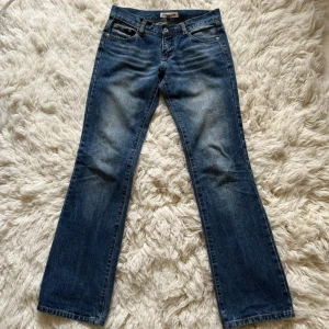 Vintage jeans från The One - Superfina vintage blå jeans från The One. De är aldrig använda så i helt nytt skick!