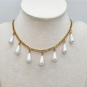 Handgjort halsband  - Rostfritt stål.  Längd-40cm +5