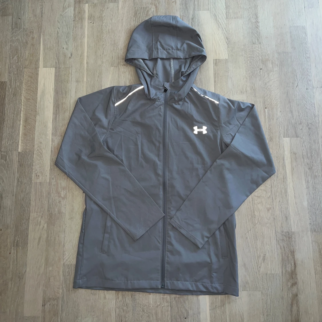 Under armour windbreaker storlek L/M