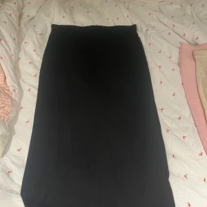 Kostymkjol - Helt oanvänd o passar som M