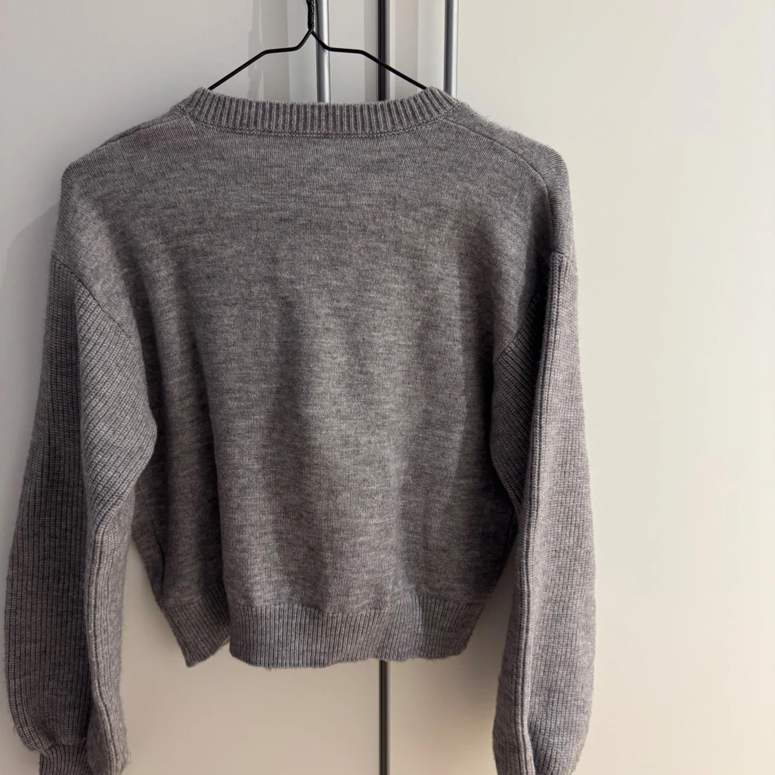 Grå kofta med knyt från SHEIN - 1