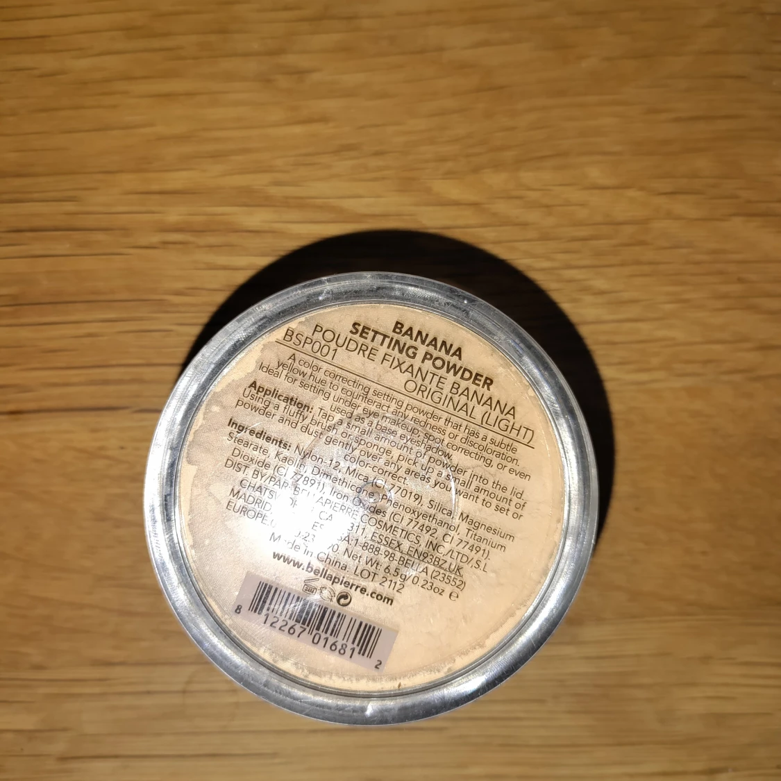 Banana Setting Powder från Bellápierre - 1