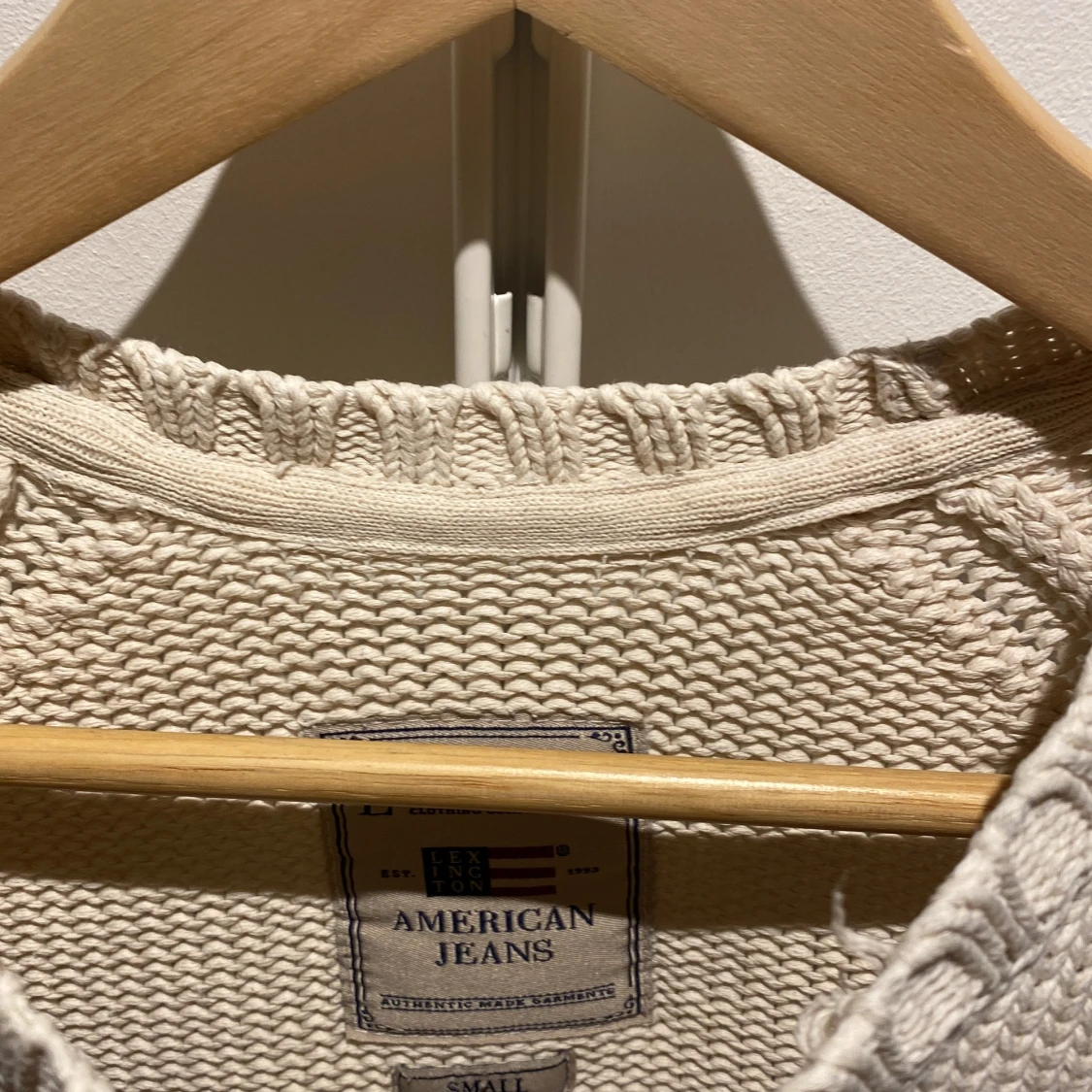 Beige stickad tröja Lexington S - 2