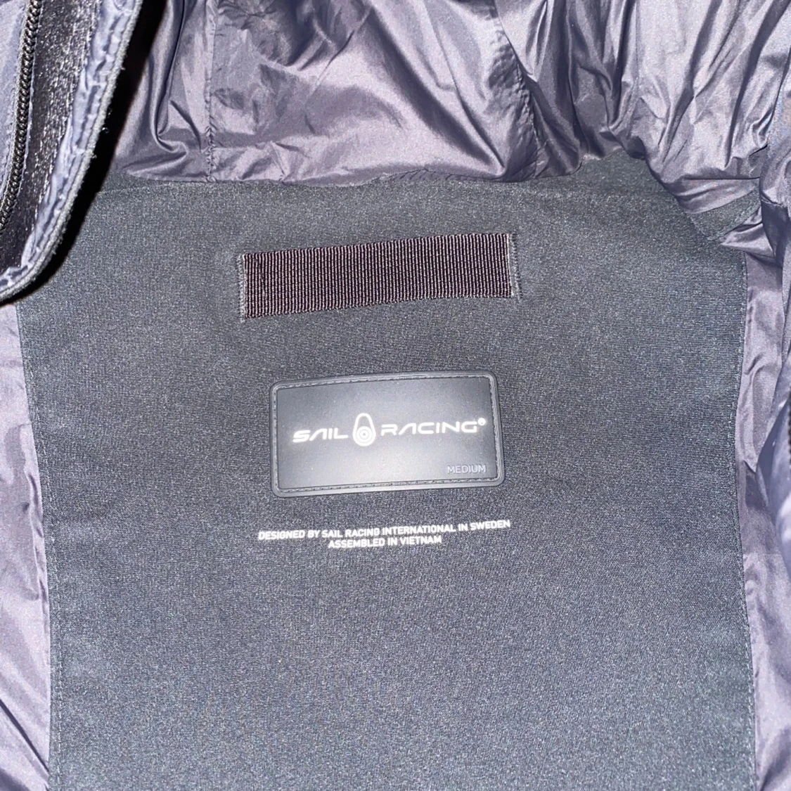 Svart pufferjacka från Sail Racing - 1