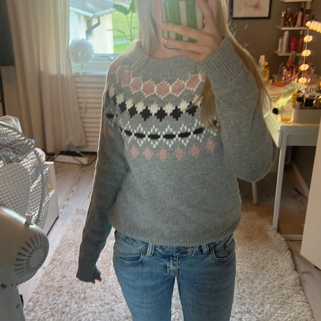 Grå stickad tröja från Dobber S