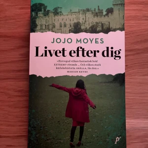 Livet efter dig - En gripande och annorlunda kärlekshistoria om Lou Clark och Will Traynor, två personer med helt olika liv som möts och förändrar varandra för alltid. Perfekt för dig som gillar starka känslor, oväntad vänskap och romantik.