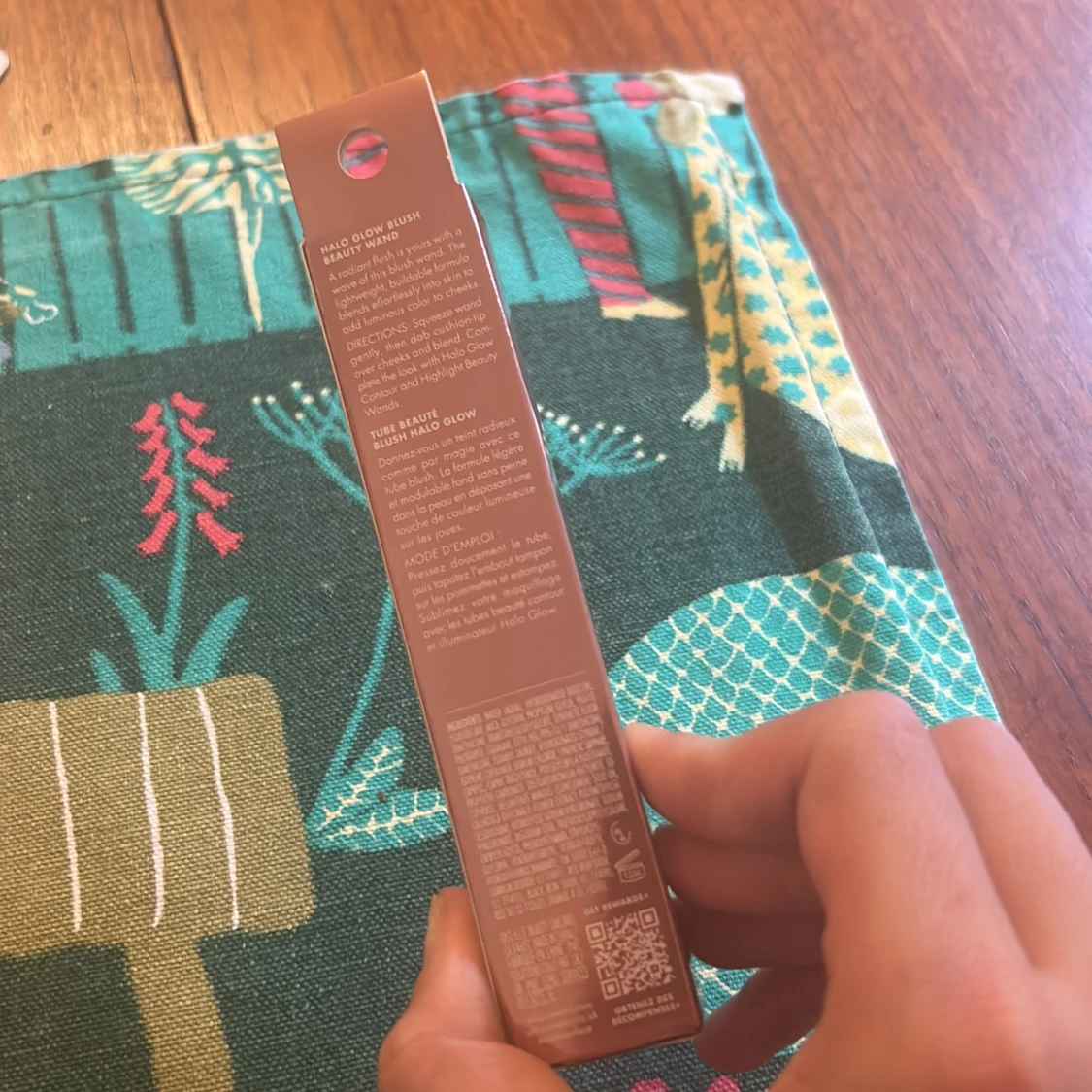 e.l.f. Halo Glow Beauty Wand Blush - 1