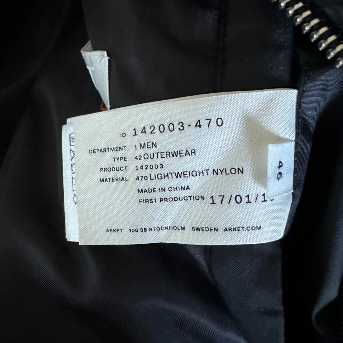 Svart bomberjacka från Arket - 3