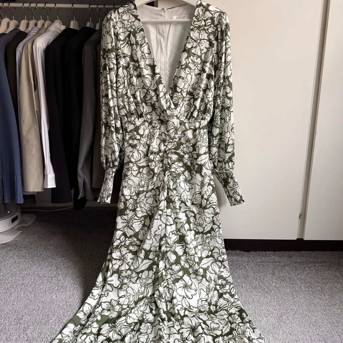 Blommig långklänning