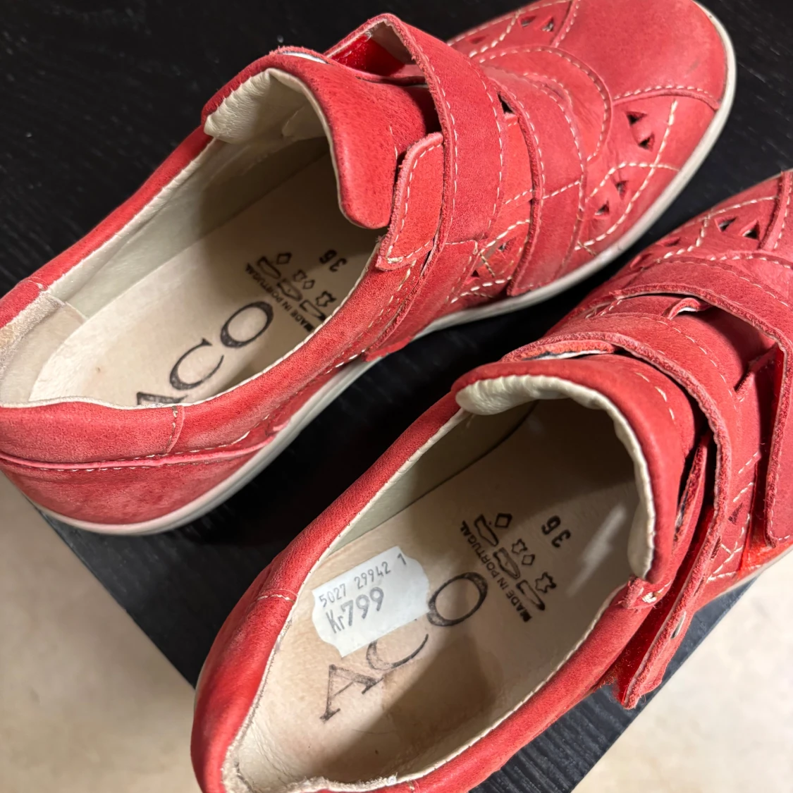 Röda mockaskor från ACO med kardborre - 1