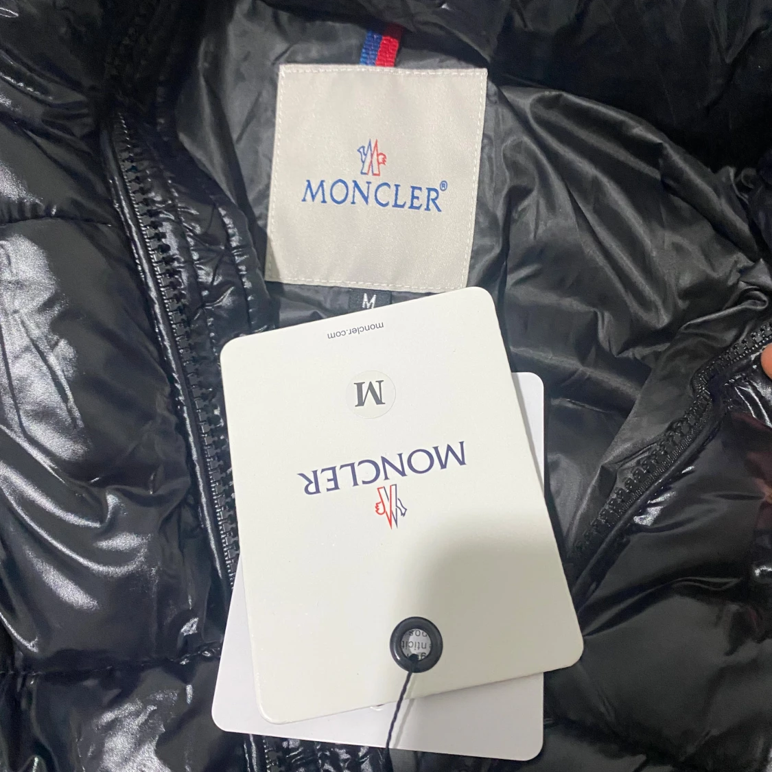 Svart Moncler pufferjacka M - 1