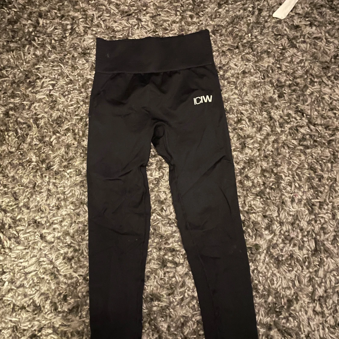 Svarta leggings från ICANIWILL XS
