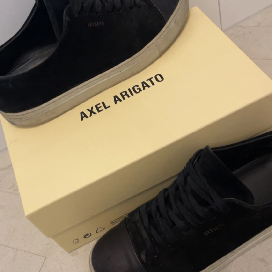Axel Arigato Clean 90 sneakers svart - 4