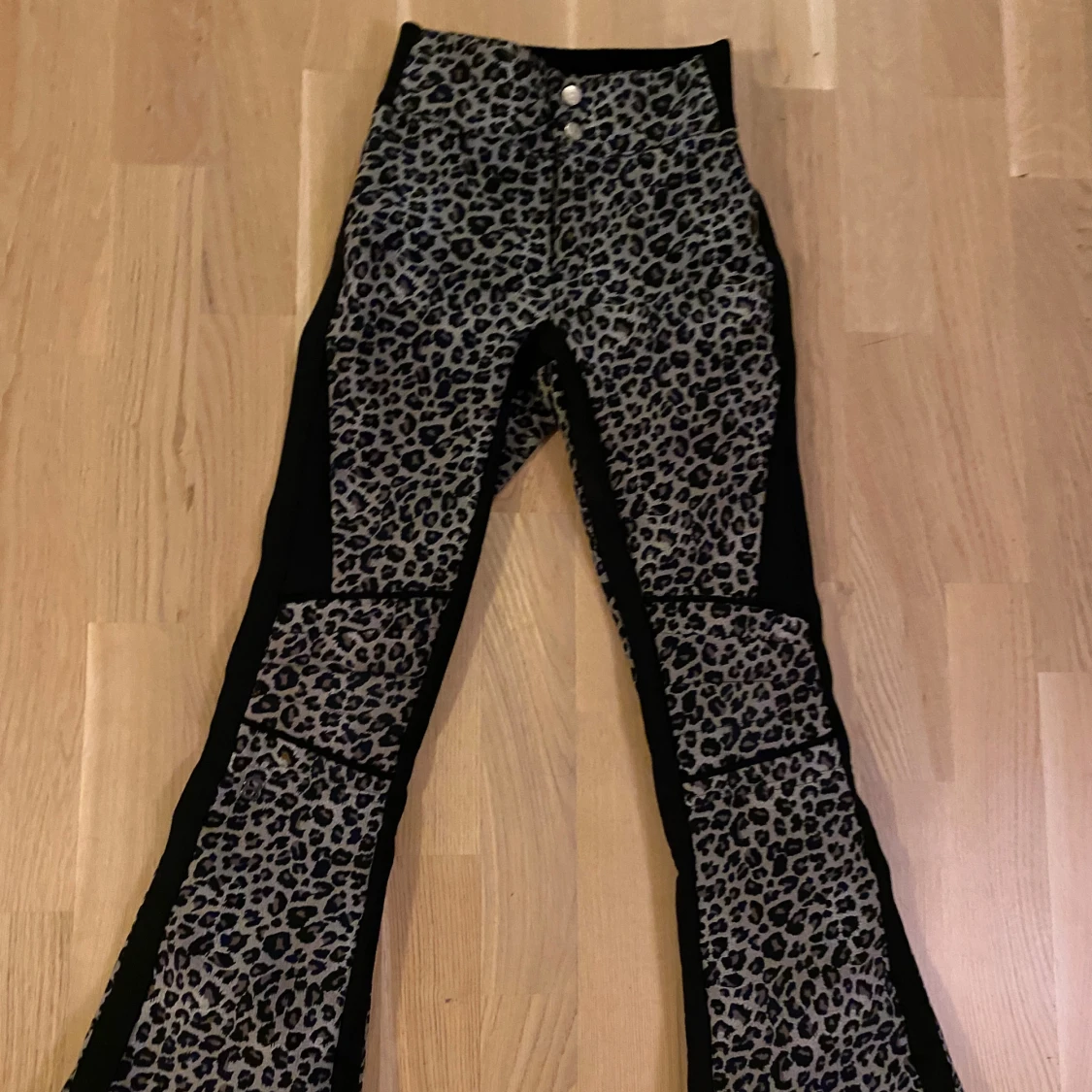 Leopardmönstrade täckbyxor 8848 Altitude