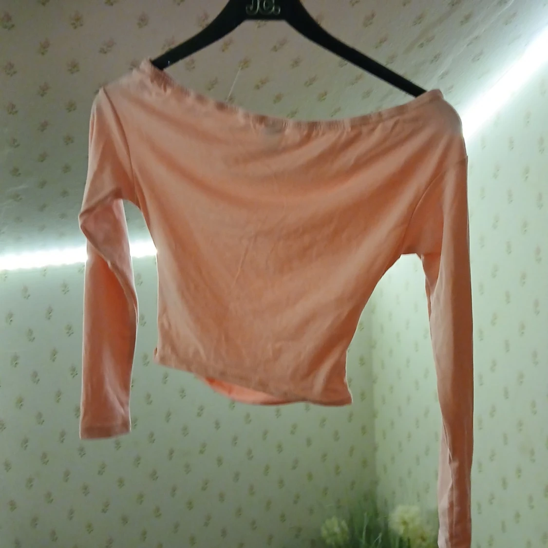 Ljusrosa offshoulder topp från SHEIN - 1